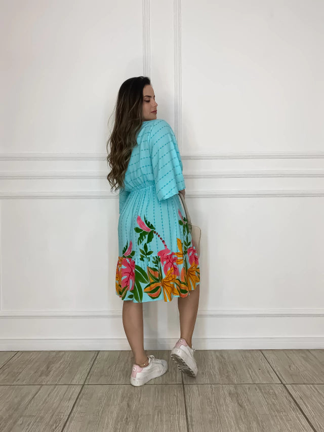 Vestido Curto Estampado em Viscose Sarjada Mangas Morcego - Sara