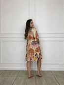 Vestido Curto Estampado em Viscose Sarjada Mangas Morcego - Sara